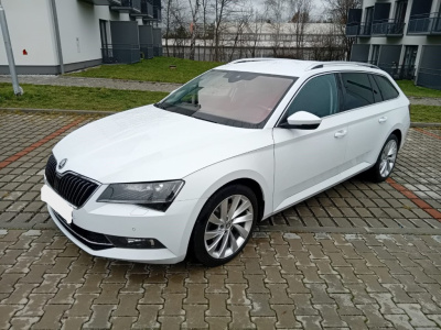 Škoda Superb 2.0 TDI, 140 kW, Škoda Superb, 2.0 TDI, 4x4, 140kW, DPH